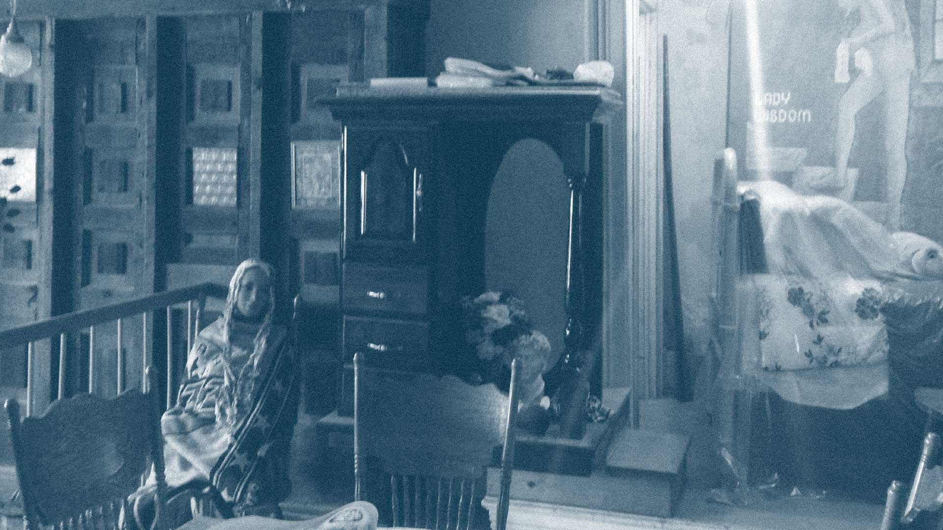 3 3